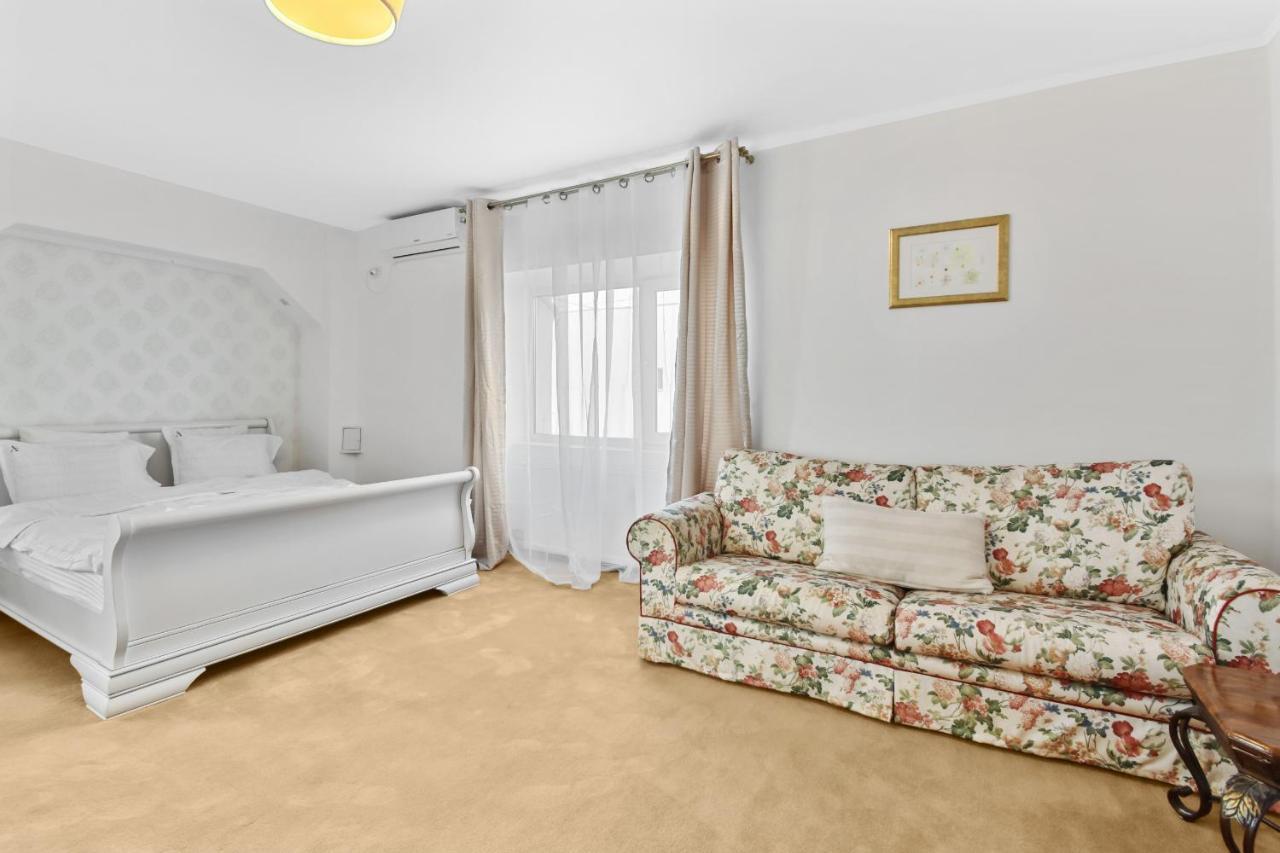 Studio Near Cristal Palace Voluntari Экстерьер фото